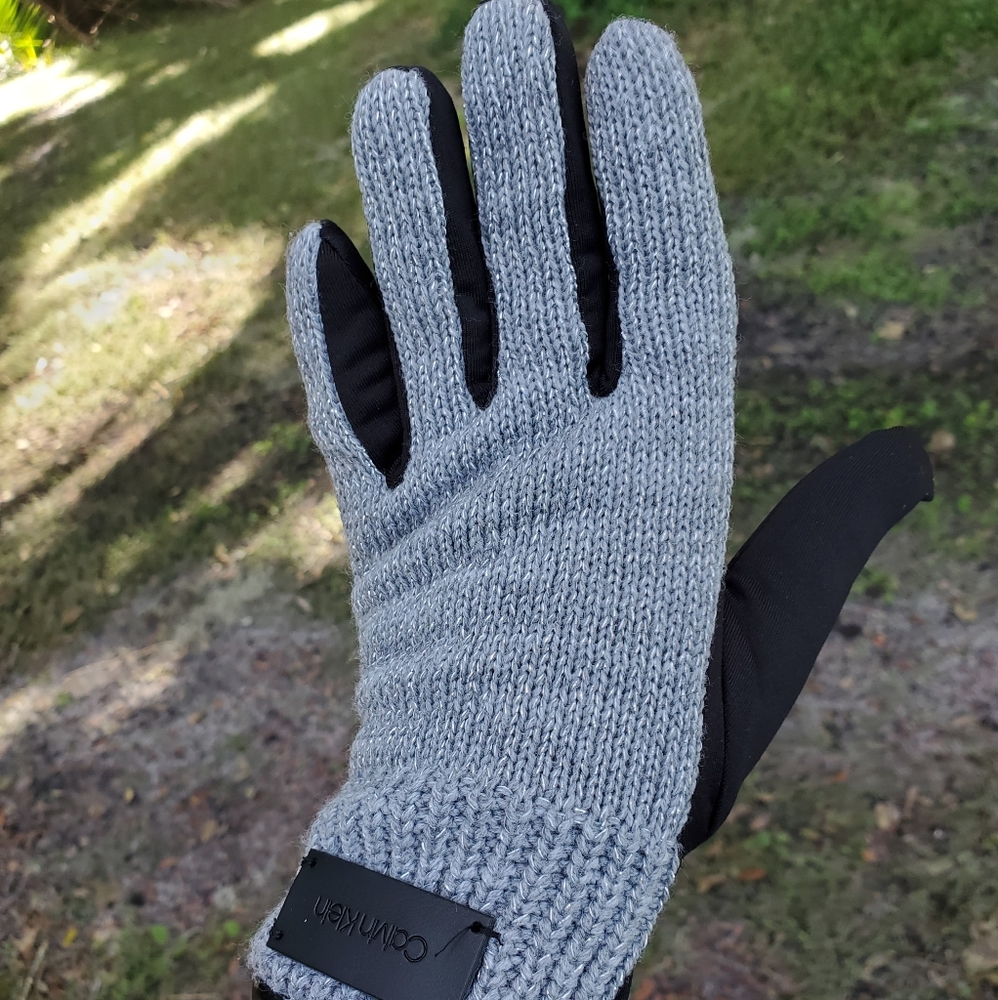 Calvin Klein Sparkle Knit Winter Gloves